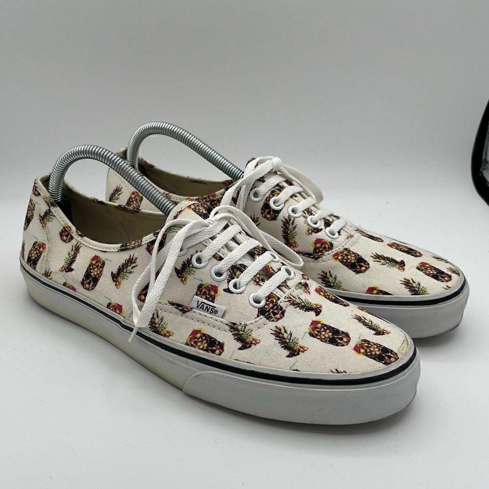 Vans mens 9.5 women’s 11 pineapple tropical low top
